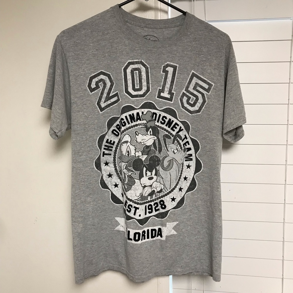 Unisex Disney cotton Tee (Medium)